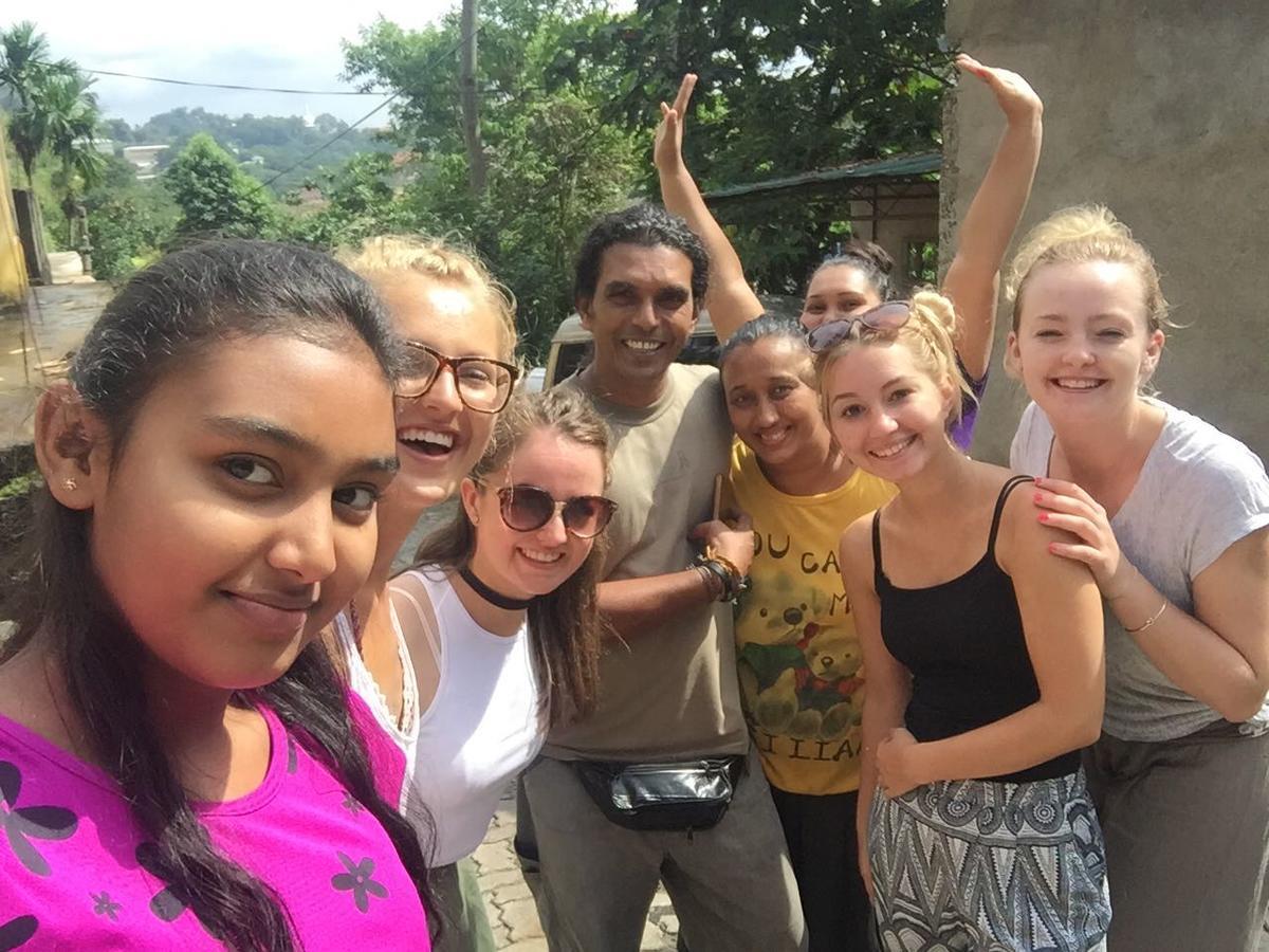 J Hostel Kandy Luaran gambar